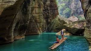 Liburan ke Hidden Gems 2025: Destinasi Anti Mainstream di Indonesia
