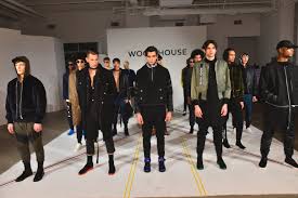 Tren Streetwear 2025: Perpaduan Budaya Pop, Teknologi, dan Sustainable Fashion